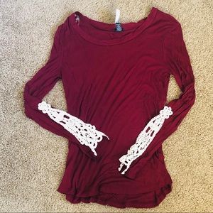 rue 21 Maroon Robbed Longsleeve w/ Lace Sleeves